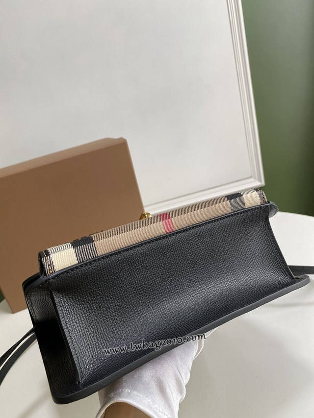 Burberry專門店新款格紋斜背包 巴寶莉女士斜挎肩背包 yxb1127